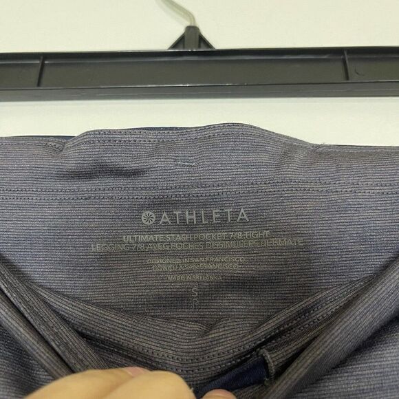 ATHLETA ultimate stash pocket 7/8 purple navy leggings size Small - Picture 5 of 6